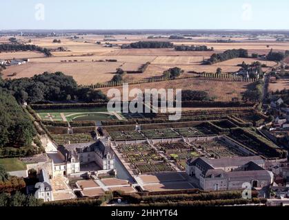 Villandry, Château de Villandry, Schloß und Garten, Blick von Norden (Luftbild) Banque D'Images