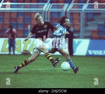 JOHAN MJÄLLBY football en suédois AIK contre l'IFK Gotheburg et plus tard professionnel en Ecosse celtique Banque D'Images