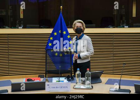 Bruxelles, région de Bruxelles-capitale, Belgique.26th janvier 2022.Ursula VON DER LEYEN, présidente de la Commission européenne, lors de la réunion du Collège des commissaires de l'UE au siège de la Commission européenne à Bruxelles, Belgique, le 26 janvier 2021.(Credit image: © Alexandros Mihilidis - Pool via ZUMA Press Wire) Credit: ZUMA Press, Inc./Alamy Live News Banque D'Images