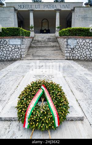 Mignano MonteLungo, Italie.Le cimetière militaire qui contient les restes de 974 soldats italiens morts pendant les combats de mon Banque D'Images