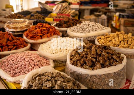 Fruits secs et noix sur le marché de Bukharan en Ouzbékistan Banque D'Images