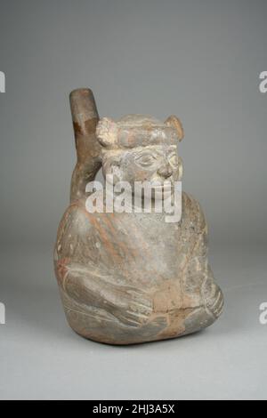 Bouteille à bec avec étrier avec siège Figure 2nd–1st Century B.C. Moche.Bec verseur avec étrier, avec siège Figure 309326 Banque D'Images