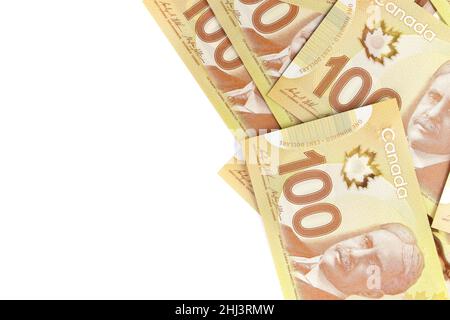 Directement au-dessus de l'image de Crisp Canadian 100 des billets d'une centaine de dollars sur fond blanc Banque D'Images