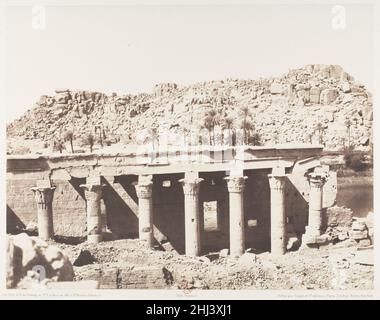 Ile de Fîleh (Philæ), Colonnade Occidentale - Ruines Vues du point L 1851–52, imprimé 1853–54 Félix Teynard Français.Ile de Fîleh (Philæ), Colonnade Occidentale - Ruines Vues du point L 261894 Banque D'Images