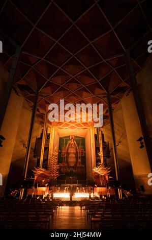 Coventry, Royaume-Uni, mercredi 26th janvier 2022 vue de l'intérieur de la cathédrale de Coventry.Credit: DavidJensen / Empics Entertainment / Alamy Live News Banque D'Images