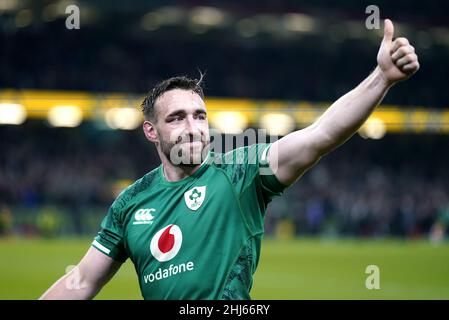 Photo du dossier datée du 13-11-2021 de Jack Conan, en Irlande.L'Angleterre commence sa campagne à Murrayfield et la termine à Paris, donc tout succès de titre sera certainement réalisé à la dure, alors qu'il y a également un potentiel pour un Grand Chelem decider contre les Bleus le 19 mars.L'Irlande devrait avoir beaucoup à dire à ce sujet, mais, comme la France, elles arrivent dans les six nations, soutenues par une victoire d'automne mémorable sur la Nouvelle-Zélande.Date d'émission : jeudi 27 janvier 2022. Banque D'Images