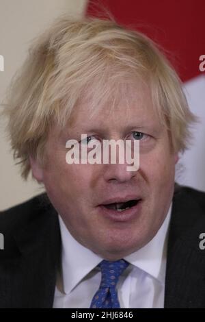 Photo du dossier datée du 24/12/21 du Premier ministre Boris Johnson, comme le haut fonctionnaire du Foreign Office a déclaré qu'il n'était pas au courant du soutien de Boris Johnson pour l'évacuation des animaux d'Afghanistan après que des courriels divulgués ont suggéré que le Premier ministre avait 'autorisé' leur sauvetage. Banque D'Images