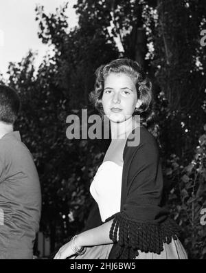 1956 Festival du film de Venise, vendredi 31st août 1956.Notre photo montre ...Helen Kypre, étudiante en art dramatique. Banque D'Images