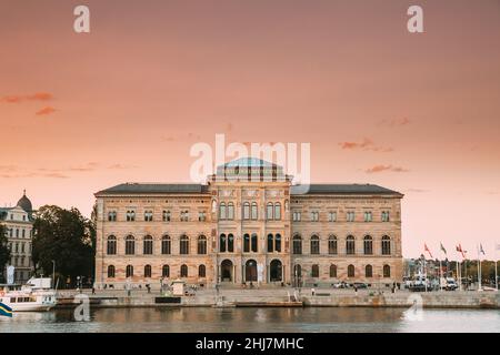 Stockholm, Suède. Le Musée national des beaux-arts est la Galerie nationale de Suède, située sur la péninsule Blasieholmen. Bateaux de plaisance touristiques Banque D'Images