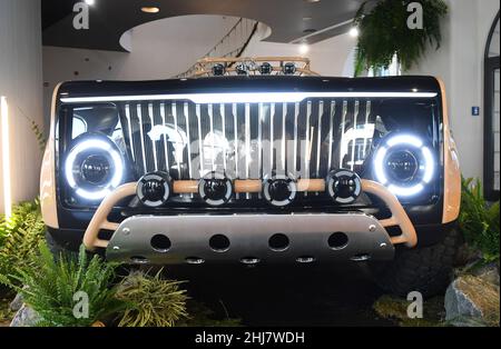Munich, Allemagne.27th janvier 2022.Un Maybach conçu par Virgile Abloh et Gorden Wagener, directeur de la conception Mercedes-Benz, est présent dans la salle d'exposition.Le monoplace Mercedes-Maybach fait partie d'une installation présentée au Mercedes-Benz Studio Odeonsplatz.Auparavant, le projet Maybach n'était exposé qu'au musée Rubell de Miami au début de décembre.Credit: Felix Hörhager/dpa/Alay Live News Banque D'Images