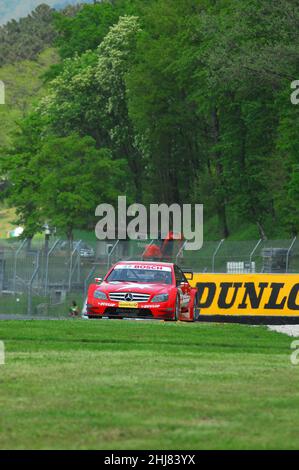 Circuit de Mugello, Italie 2 mai 2008 : Gary Paffett en action avec AMG Mercedes C-Klasse 2007 de l'équipe de sports automobiles Persson pendant la course de DTM à Mugello CIR Banque D'Images