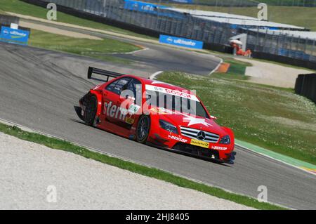 Circuit de Mugello, Italie 2 mai 2008 : Gary Paffett en action avec AMG Mercedes C-Klasse 2007 de l'équipe de sports automobiles Persson pendant la course de DTM à Mugello CIR Banque D'Images