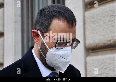 Stefano Patuanelli Ministre de l'Agriculture de l'Italie, en dehors du Montecitorio, lors des élections du nouveau Président de la République italienne à Rome.Napoli, Italie, 26 janvier 2022.(Photo par Vincenzo Izzo/Sipa USA) Banque D'Images