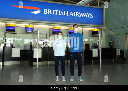 Kathryn Thomson (à gauche) et Niall Treacy, en Grande-Bretagne, avant leur départ à Pékin pour les Jeux olympiques d'hiver de 2022, qui se tiendront du 4 au 20 février 2022.Date de la photo: Jeudi 27 janvier 2022. Banque D'Images