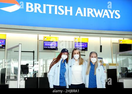 Kirsty Muir (à gauche), Katie Summerhayes et Katie Ormerod, en Grande-Bretagne, avant leur départ à Pékin pour les Jeux olympiques d'hiver de 2022, qui se tiendront du 4 au 20 février 2022.Date de la photo: Jeudi 27 janvier 2022. Banque D'Images