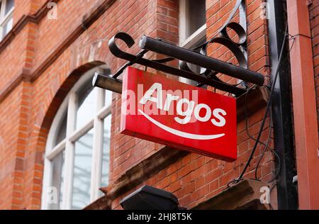 Argos Limited affiche dans un magasin du centre-ville de Belfast qui a depuis fermé et déménagé à la périphérie. Banque D'Images