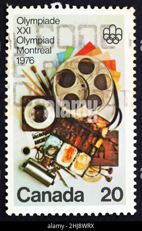 CANADA - VERS 1976 : un timbre imprimé au Canada montre les arts de la communication, Programme olympique des beaux-arts et de la culture, Montréal 1976, vers 1976 Banque D'Images