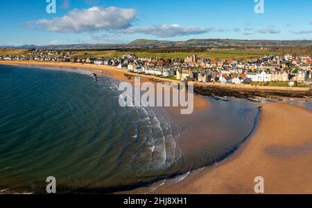 Vue aérienne depuis les villages d'Elie et d'Earlsferry de Firth of Forth Coast, Fife, Écosse, Royaume-Uni Banque D'Images