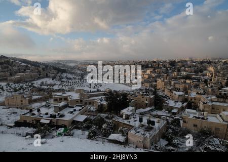 La tempête d'Elpis couvre Jérusalem avec de la neige Banque D'Images