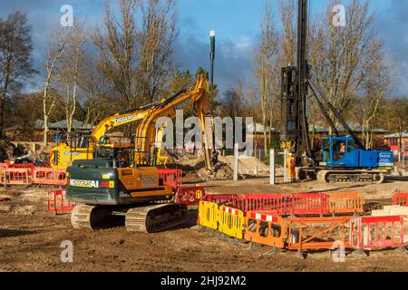 Tout simplement au Royaume-Uni, travaux au sol, empilage, entrepreneurs, fondations d'empilage emplacement à quai pour la nouvelle maison de soins en résidence à Preston Lancashire. Banque D'Images