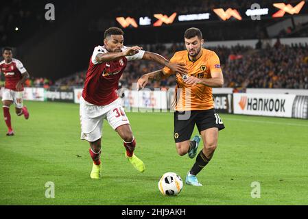 Patrick Cutrone de Wolverhampton Wanderers et Bruno Viana de Braga.Wolverhampton Wanderers / SC Braga - UEFA Europa League 19/09/2019 Banque D'Images