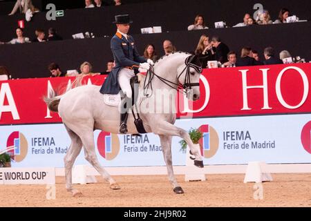 Hans Peter Minderhoud et Zanardi NED de Glock lors de la coupe du monde de la FEI 2019 de Longines, le 30 2019 novembre à Madrid, Espagne Banque D'Images