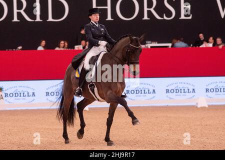 Inna Logotenkova et Fleraro UKR lors de la coupe du monde de la FEI 2019 de Longines, le 30 2019 novembre à Madrid, Espagne Banque D'Images