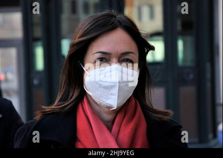 Mara Carfagna Ministre de la cohésion Sud et territoriale, en dehors du Montecitorio, lors des élections du nouveau Président de la République italienne à Rome.Crédit: Vincenzo Izzo/Alamy Live News Banque D'Images