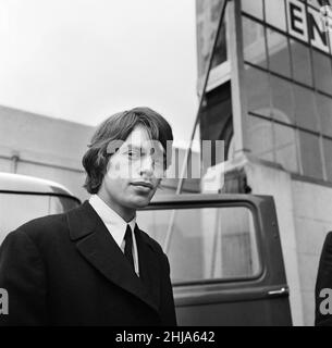 Mick Jagger, chanteur principal du groupe pop Rolling Stones.aucune information de légende.Vers octobre 1964. Banque D'Images