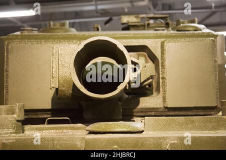 Petard robinet mortier monté sur un Churchill AVRE Tank de la Seconde Guerre mondiale, The Tank Museum, Bovington, Dorset Royaume-Uni Banque D'Images