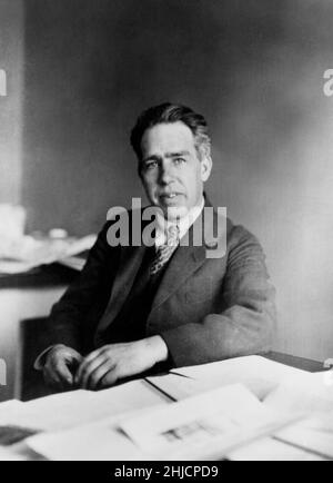 Niels Bohr.Portrait du physicien danois Niels Henrik David Bohr (1885-1962) assis dans son bureau à l'Institut de physique théorique de l'Université de Copenhague (UITF - Universitetets Institut for Teoretisk Fysik) à Copenhague, Danemark, en 1926. Banque D'Images