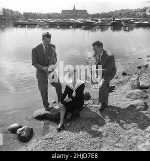 Orchestre en 1950s.Le musicien suédois Carl-Henrik Norin, en photo, joue le saxophone à droite pour la jeune Märta Stockmann.Suède 1954 réf. Kristoffersson BP28-12 Banque D'Images