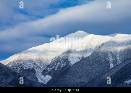 Paysage d'hiver couvert de neige dans la montagne occidentale des Tatras, Slovaquie, Europe. Banque D'Images