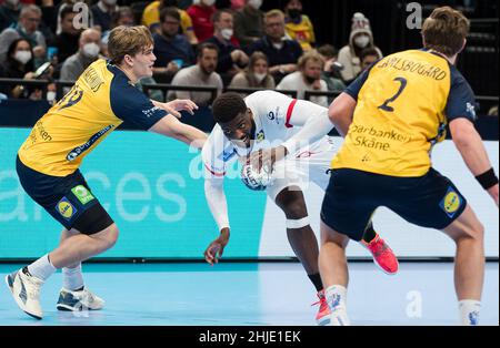 Budapest, Hongrie, 28th janvier 2022.Dika Mem de France en action pendant le match semi-final entre la France et la Suède de l'EHF 2022 à Budapest, Hongrie.28 janvier 2022.Crédit : Nikola Krstic/Alay Banque D'Images