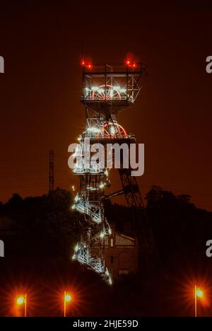 Un cadre de tête dans une mine de charbon.Une mine de charbon abandonnée à Katowice, en Pologne. Banque D'Images