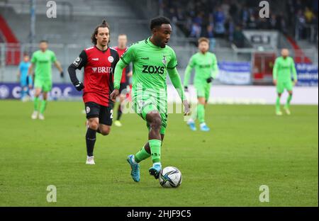 Wiesbaden, Allemagne.29th janv. 2022. Firo : 01/29/2022, Fuvuball, 3rd Bundesliga, saison 2021/2022, SV Wehen Wiesbaden - MSV Duisburg John YEBOAH, MSV/dpa/Alamy Live News Banque D'Images