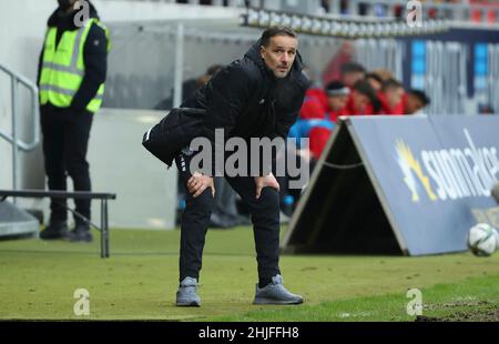 Wiesbaden, Allemagne.29th janv. 2022. Firo : 29th janvier 2022, Fuvuball, 3rd Bundesliga, saison 2021/2022,SV Wehen Wiesbaden - MSV Duisburg entraîneur Hagen SCHMIDT, Duisburg crédit: dpa/Alay Live News Banque D'Images