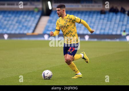 Londres, Royaume-Uni.29th janvier 2022.Alex Mowatt de West Bromwich Albion en action pendant le match.EFL Skybet Championship Match, Millwall v West Bromwich Albion au Den à Londres le samedi 29th janvier 2022. Cette image ne peut être utilisée qu'à des fins éditoriales.Utilisation éditoriale uniquement, licence requise pour une utilisation commerciale.Aucune utilisation dans les Paris, les jeux ou les publications d'un seul club/ligue/joueur. photo par Steffan Bowen/Andrew Orchard sports photographie/Alay Live news crédit: Andrew Orchard sports photographie/Alay Live News Banque D'Images