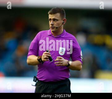 Londres, Royaume-Uni.29th janvier 2022.LONDRES, Royaume-Uni, JANVIER 29: Arbitre Loshua Smithlors du championnat Sky Bet entre Millwall et West Bromwich Albion au Den Stadium, Londres le 29th janvier 2022 crédit: Action Foto Sport/Alay Live News Banque D'Images