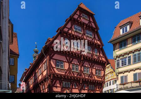 Pignon de l'arrière à colombages de la vieille mairie du 15th siècle à Rathausplatz, Esslingen am Neckar, Bade-Wurtemberg, Allemagne. Banque D'Images