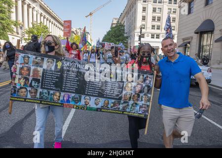 WASHINGTON, D.C. -- le 28 août 2021 : des manifestants sont vus pendant la Marche pour Washington et le droit de vote. Banque D'Images