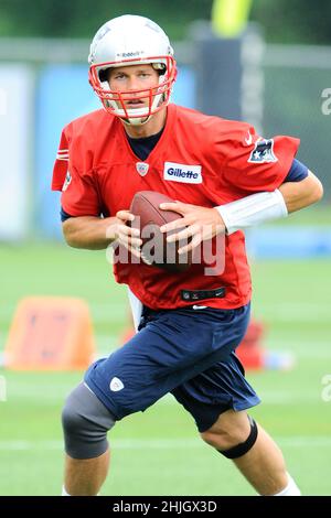 29 janvier 2022: Plusieurs sources rapportent que Tom Brady, sept fois champion du Super Bowl, annoncera sa retraite de la NFL.Eric Canha/CSM.le quarterback des Patriots de la Nouvelle-Angleterre Tom Brady (12) pendant le mini-camp des Patriots de la Nouvelle-Angleterre au stade Gillette à Foxborough, Massachusetts.Eric Canha/CSM Banque D'Images