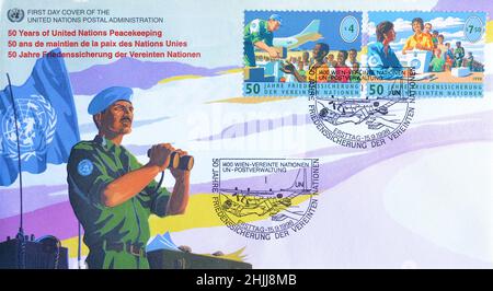 Lettre de présentation du premier jour avec timbres-poste annulés faisant la promotion du maintien de la paix, vers 1998. Banque D'Images