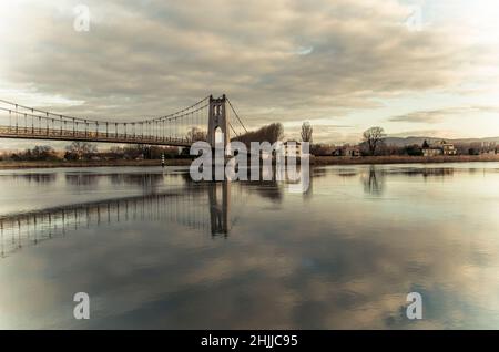 La Voulte sur Rhone, Pont suspendu, Ardèche, Rhône Alpes, France,Europe Banque D'Images