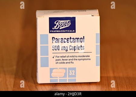 Bottes Sainsburys Paracetamol.Londres.ROYAUME-UNI.Janvier 2022. Banque D'Images