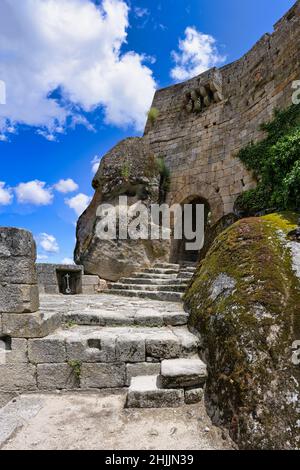 Château et portes de trahison, Sortelha, Serra da Estrela, Beira Alta, Portugal Banque D'Images