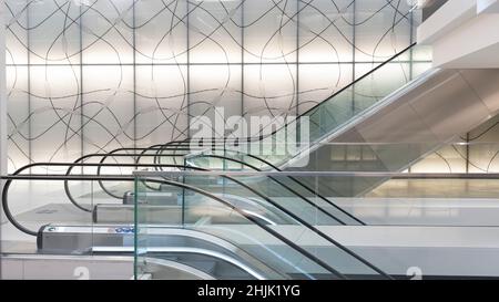 arrière-plan de l'escalier roulant dans le terminal passager Banque D'Images
