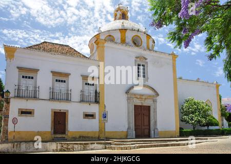 Igreja de Sao Francisco, Tavira, région de l'Algarve, Portugal Banque D'Images