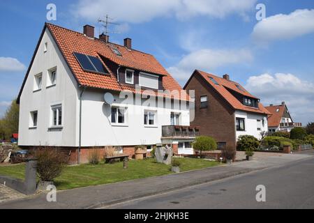 Petites maisons de colons du 1950s à Lindhorst Banque D'Images