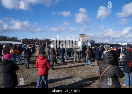 Munich, Germnay.30th janvier 2022.Le 30 janvier 2022, à Munich, en Allemagne, des centaines d'anti-vaxxers se sont rassemblés à la Theresienwiese pour démontrer leur opposition à la vaccination obligatoire et aux mesures Covid.(Photo par Alexander Pohl/Sipa USA) crédit: SIPA USA/Alay Live News Banque D'Images